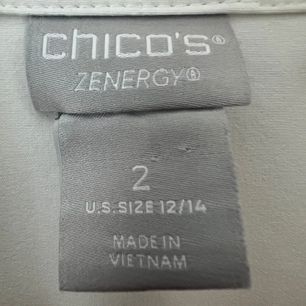 Chico's Zenergy White Embroidered Sleeve Zip Jacket Size 2 L 12/14 Athleisure